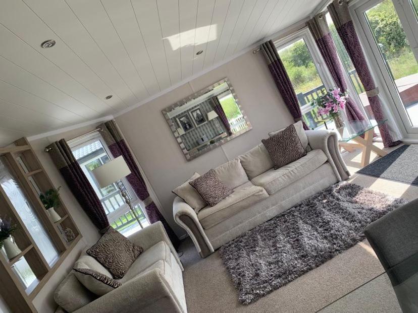 Muscovy Lodge With Hot Tub At Tattershall Lakes Country Park ภายนอก รูปภาพ